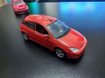 FORD FOCUS 1:24 MADE IN ITALY. - 2
