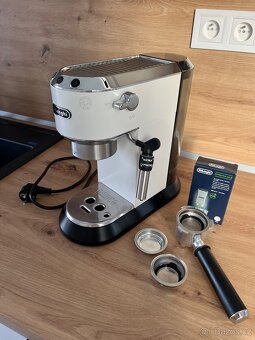 Kávovar Delonghi - 2