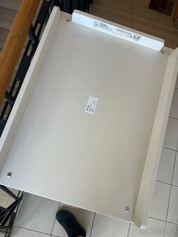 Přebalovací pult - 2