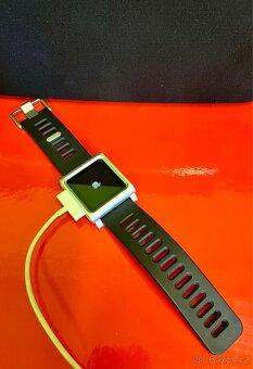 iPod Nano 6. generace – 8 GB (na opravu baterie) - 2