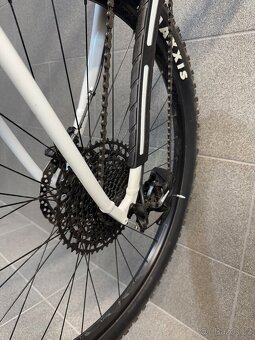 Trek Marlin 7 gen 3 vel.M - 2