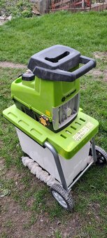 Štepkovač drtič odpadu Fieldman FZD 5015e - 2