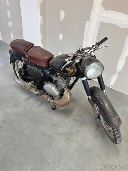 Triumph Cornett 200 - 2