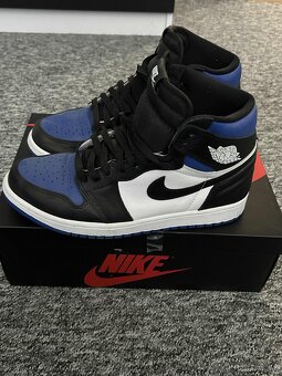 Nike Air Jordan 1 Retro High Royal Toe - 2