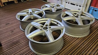 Alu 5x112 R17 66.6 et37 7.5J - 2