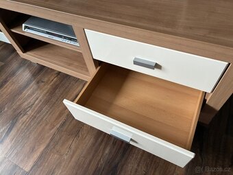 Tv stolek - 2