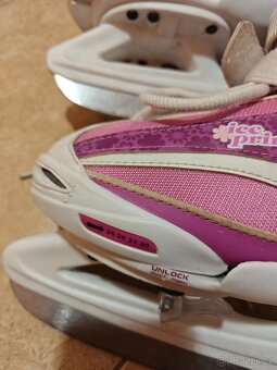 Dívčí brusle nastavitelné 35 - 38 - 2