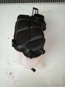 Nádrž na chladící kapalinu Mondeo Ford, volvo xc - 2