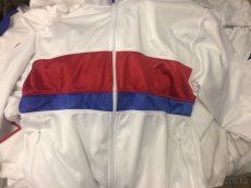 Sportovní  bundy na zip - 2
