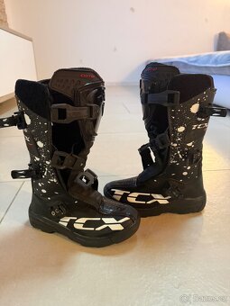 Vybavení na motorku - 2