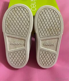 Dětské boty Adidas, vel. 21 - 2