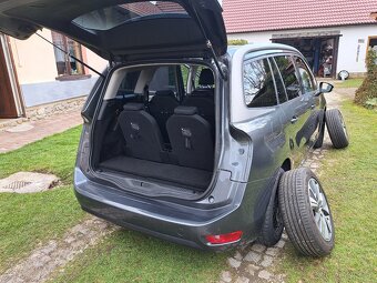 Citroën Grand C4 picasso 2.0HDi 7míst - 2