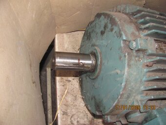 Elektromotor 3kW - 715ot./min - hvezdový - 2