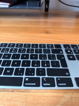 Apple Magic Keyboard Touch ID + numerika černá CZ - 2