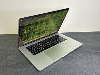 MacBook Pro 15'' 2018 / i9 / 32GB / 512GB SSD - DPH - 2