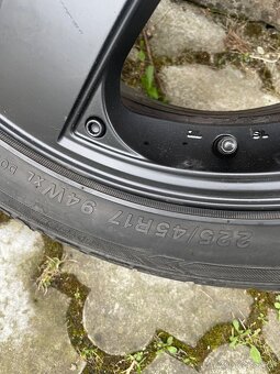 Originál škoda kola 225/45 R17 letní - 2