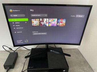 Prodám Xbox-one+monitor Samsung - 2