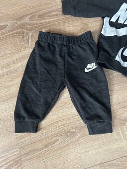 Souprava Nike - 2
