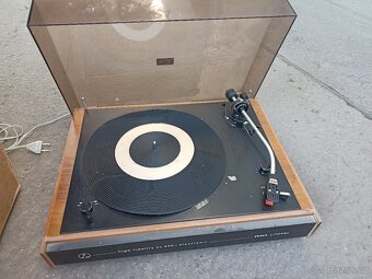 Gramofon Tesla - 2