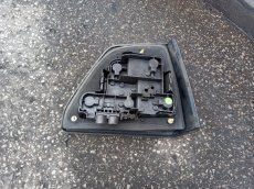 Prodám na VW Golf 2 generace zadní světlo levé - 2