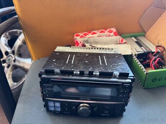 2DIN rádio Alpine - 2