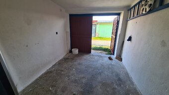 Pronajmu garáž v Uničově na ulici Sadová, 19m², elekřina - 2