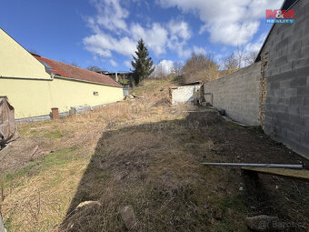 Prodej pozemku k bydlení, 815 m², Kozlany - 2