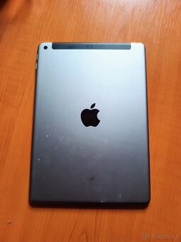 Apple iPad 6 generace 32 GB Cellular Space Gray 2018 - 2
