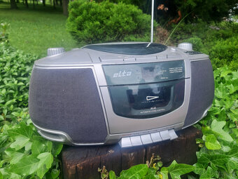 Radio na CD a kazetu, plně funkční - 2