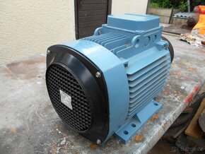 Elektromotor patkový 6.8Kw. - 2