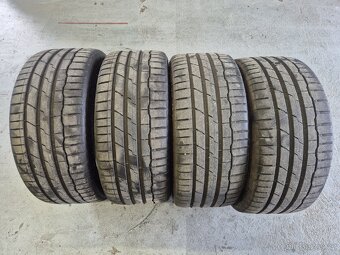 Letní pneu 235/35R19 Hankook - 2