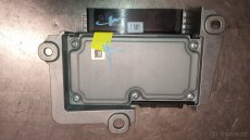 Prodám jednotku airbagu Renault Clio III, 8200 645 158 - 2