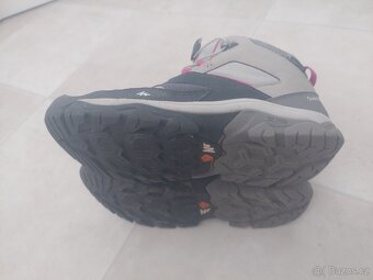 Kotníkové trekové boty 38 Quechua - 2