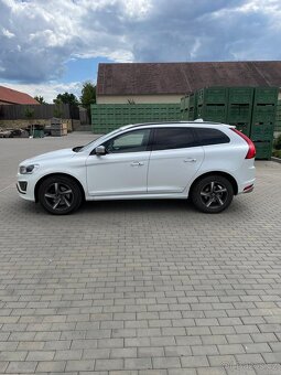 Volvo XC60, 2,4 D5  R-DESING 158kW - 2
