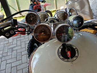 Triumph rocket III classic - 2