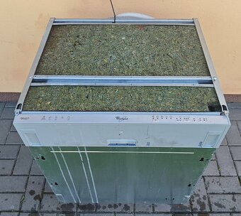 Vestavná myčka nádobí Whirlpool ADG 7900 FD - 2