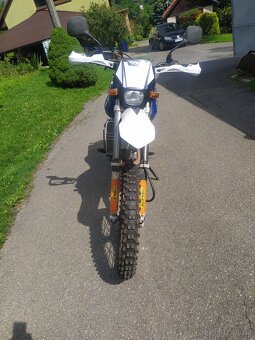 Suzuki DR - 2