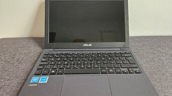 Notebook Asus VivoBook E12 - 2