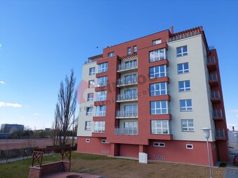 Pronájem bytu 2+kk v novostavbě s parkovacím stáním v Plzni - 2