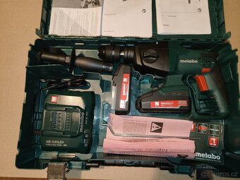 METABO akumulátorová příklepová vrtačka - 2