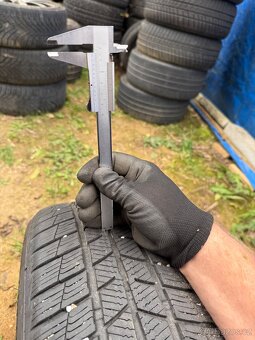 Pneu Barum 205/50 R17 V XL - 2