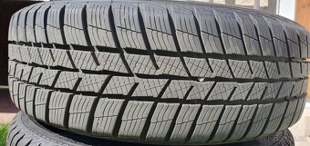 Škoda fabia 3, Rapid, zimní pneu 185/60/15 Barum polaris - 2