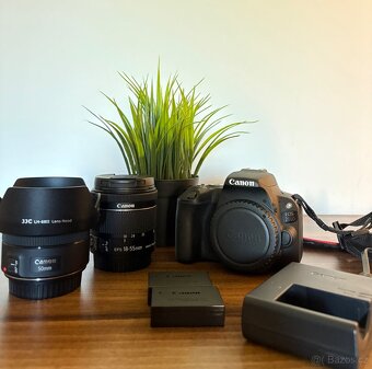Zrcadlovka Canon EOS 200D + Canon EF 50 mm f/1.8 STM - 2