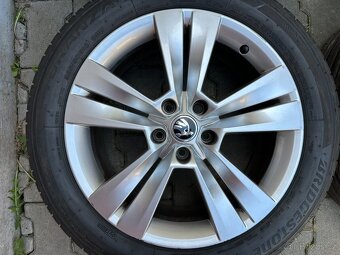 ŠKODA ORIGINÁL ALU - 225/50 R18 - 2