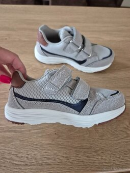 Prodám nové boty značky befado vel. 29 - 2