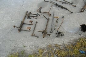 Díly na veterána Škoda- Tatra, Praga - 2