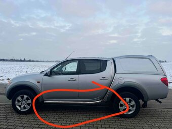 Mitsubishi L200  nášlapy - 2