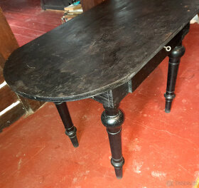 Černý stolek se šuplíkem - masiv - 2