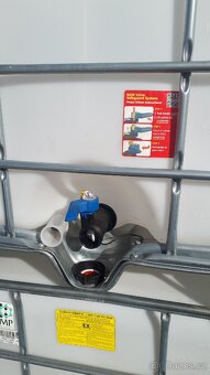 IBC kontejnery a klece - 2