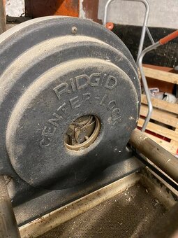Ridgid 1822 elektrický zavitorez do 2" - 2
